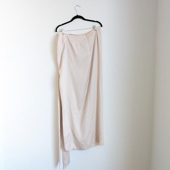 NWT Meshki Ivory Jennifer Twist Maxi Satin Slit A-line Skirt, size M - Picture 3 of 9